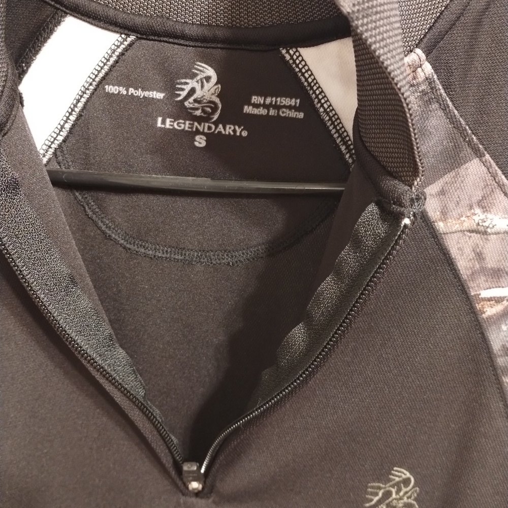 Legendary Whitetails Black and Gray Men's Shirt